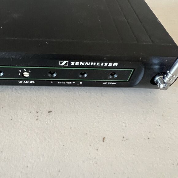 Sennheiser Microphone Diversity Receiver EM1-C Freeport Base Only. Excellent! - Picture 2 of 9